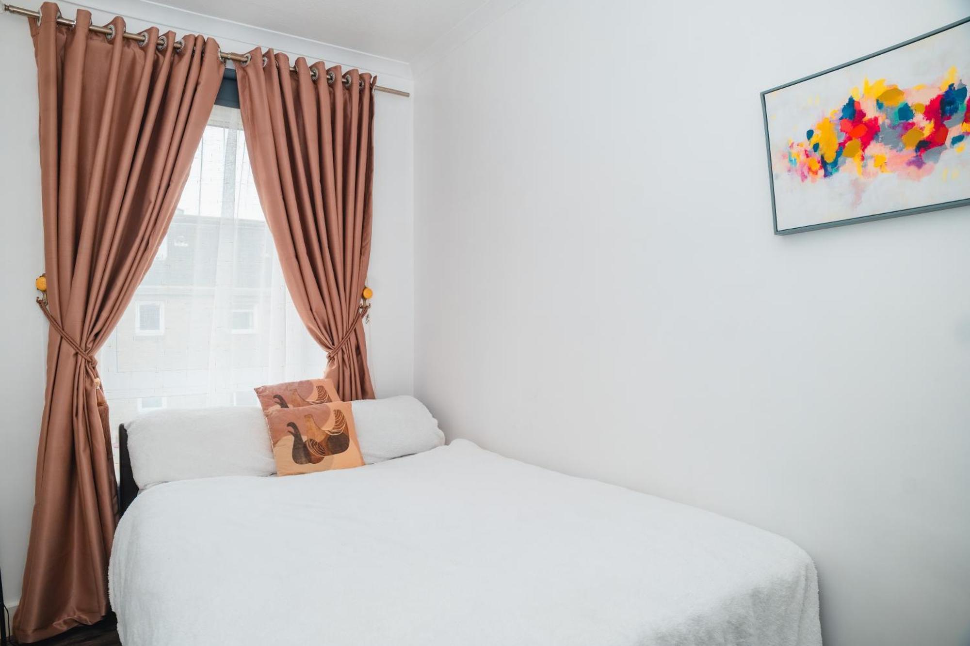 Entire Fabulous 2Bedroom First Floor Flat Located Within Close Proximity To City Centre & University Of Aberdeen With Private Parking Экстерьер фото